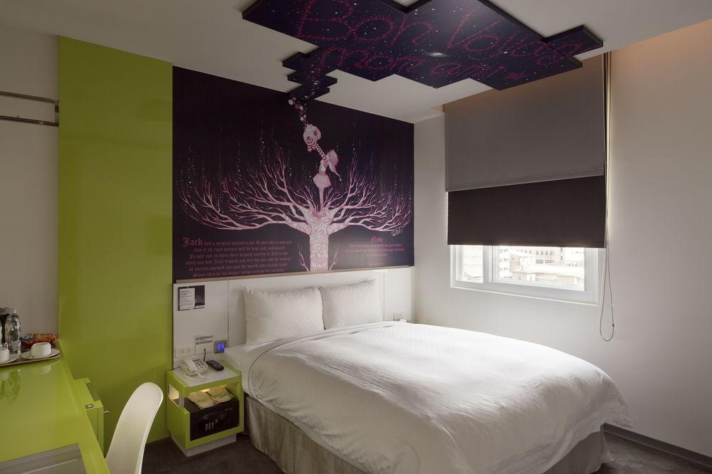 Cityinn Hotel Plus - Taichung Station Branch Exteriör bild